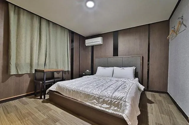Motel Songdo The *